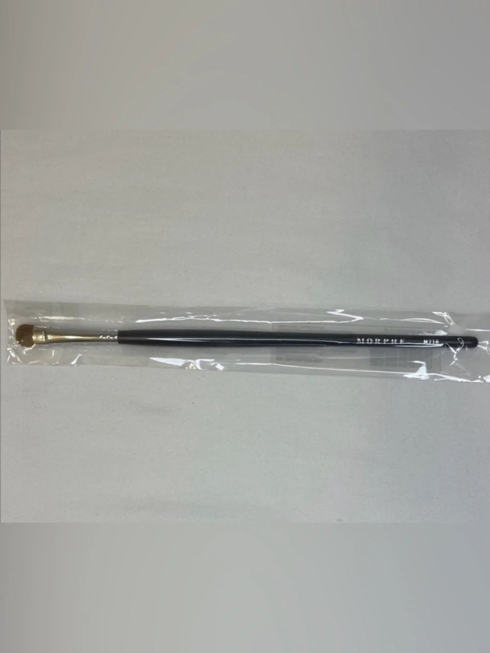 Morphe M210 Small Chisel Fluff Brush
